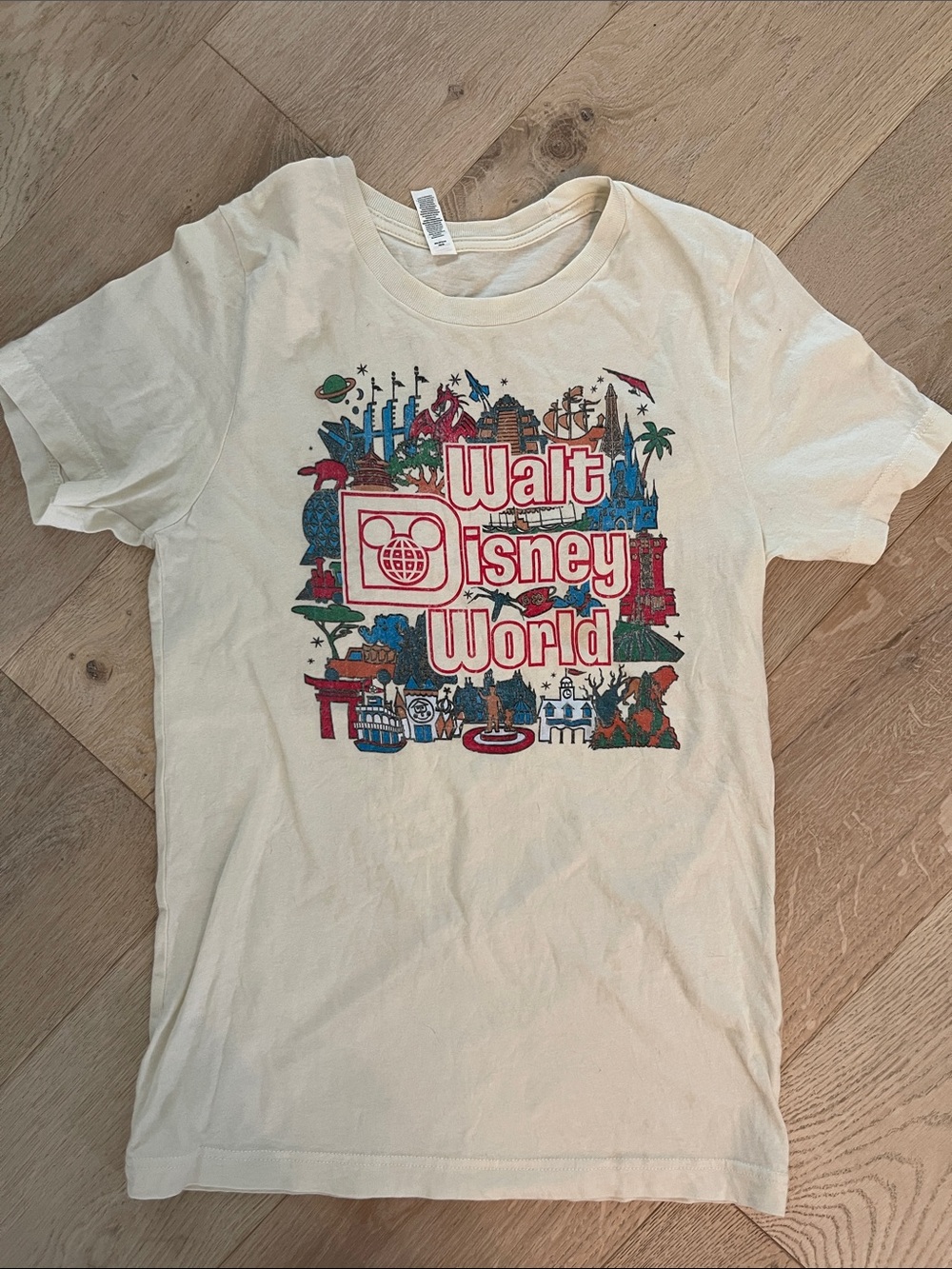 Walt Disney World Park icons Graphic Tee - Cream size small